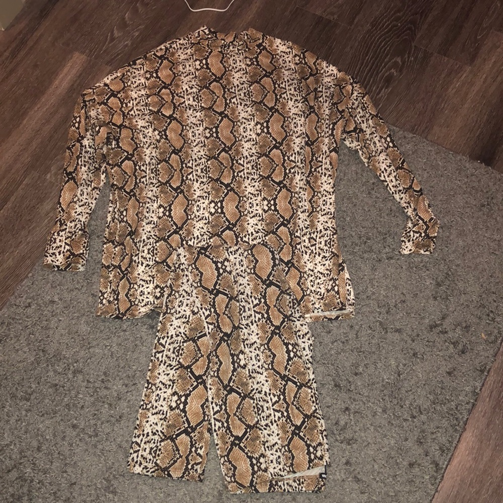 Fashion Nova matching leggings set size XL